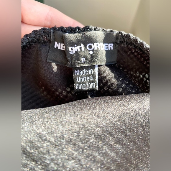 Elegant Black Sparkly Dress with Gold Strap Chains - Picture 4 of 10